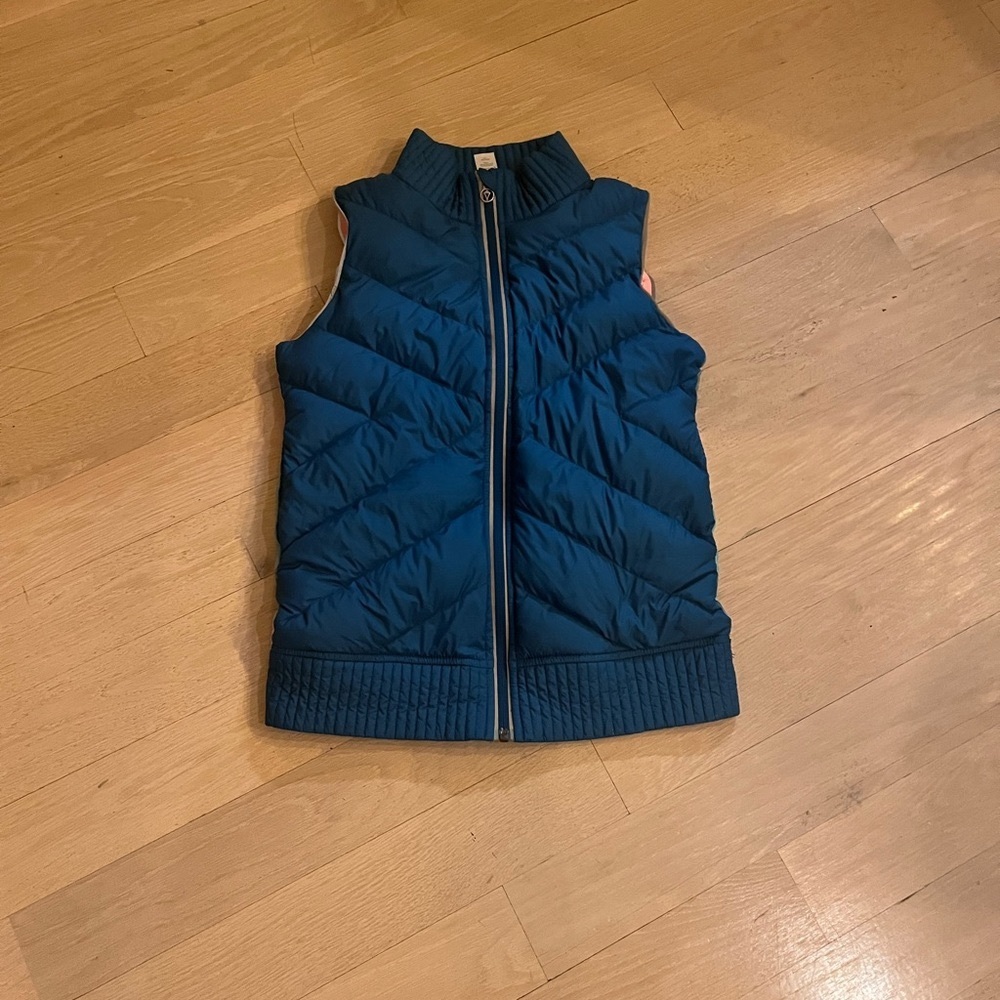 Ivivva size 12. Never warn and they do not have them anymore.